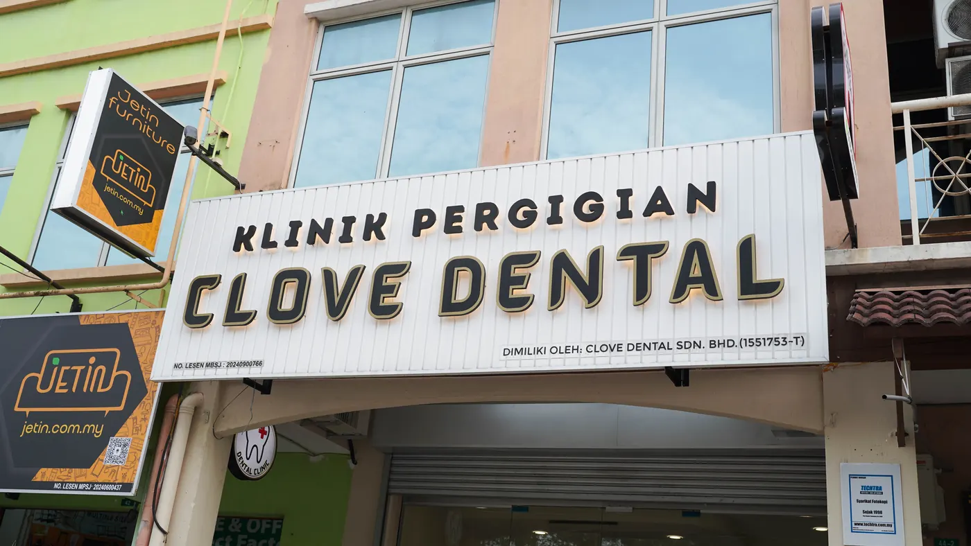 Clove Dental shopfront at Jalan Puteri 5/1, Bandar Puteri, Puchong